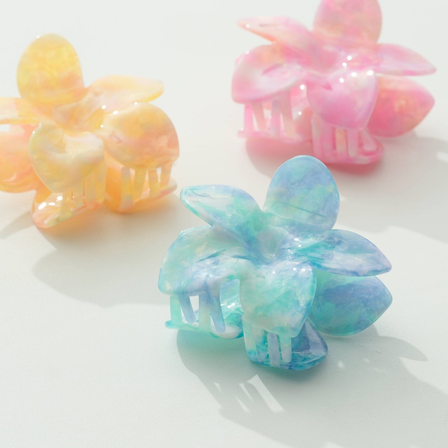 Aloha Flower Claw Clip