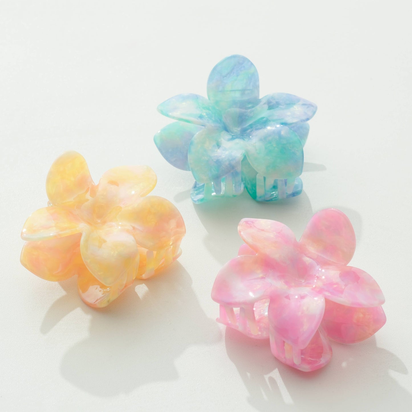 Aloha Flower Claw Clip