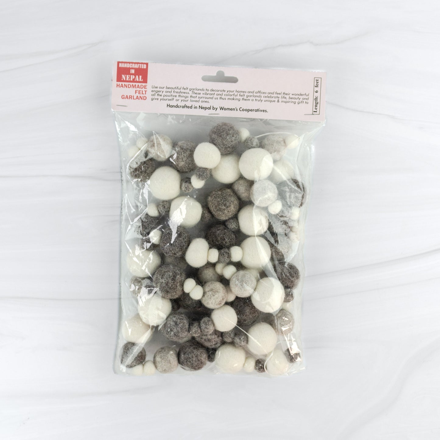 Load image into Gallery viewer, Grey and Cream Multi-Size Pompom Felt Garland
