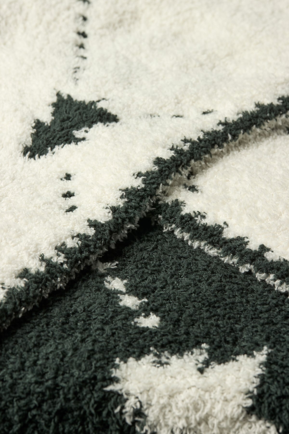 CozyChic Holiday Tree Blanket