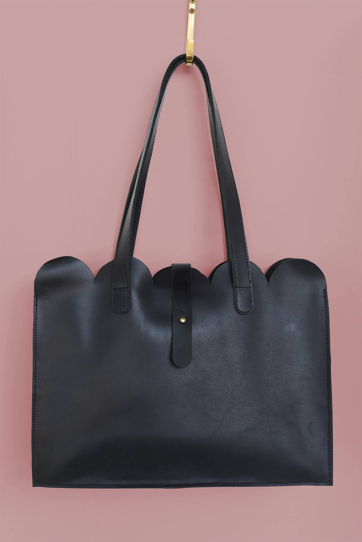 Large Scallop Handbag