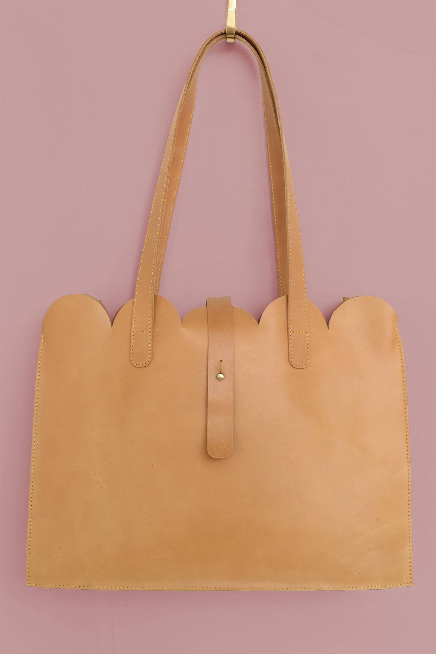 Large Scallop Handbag